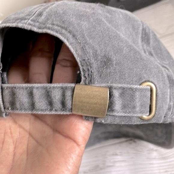 Livin’ Cool Washed Wavy Logo Cap - NWOT - Picture 4 of 8